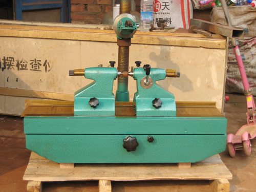 齿轮跳动检查仪